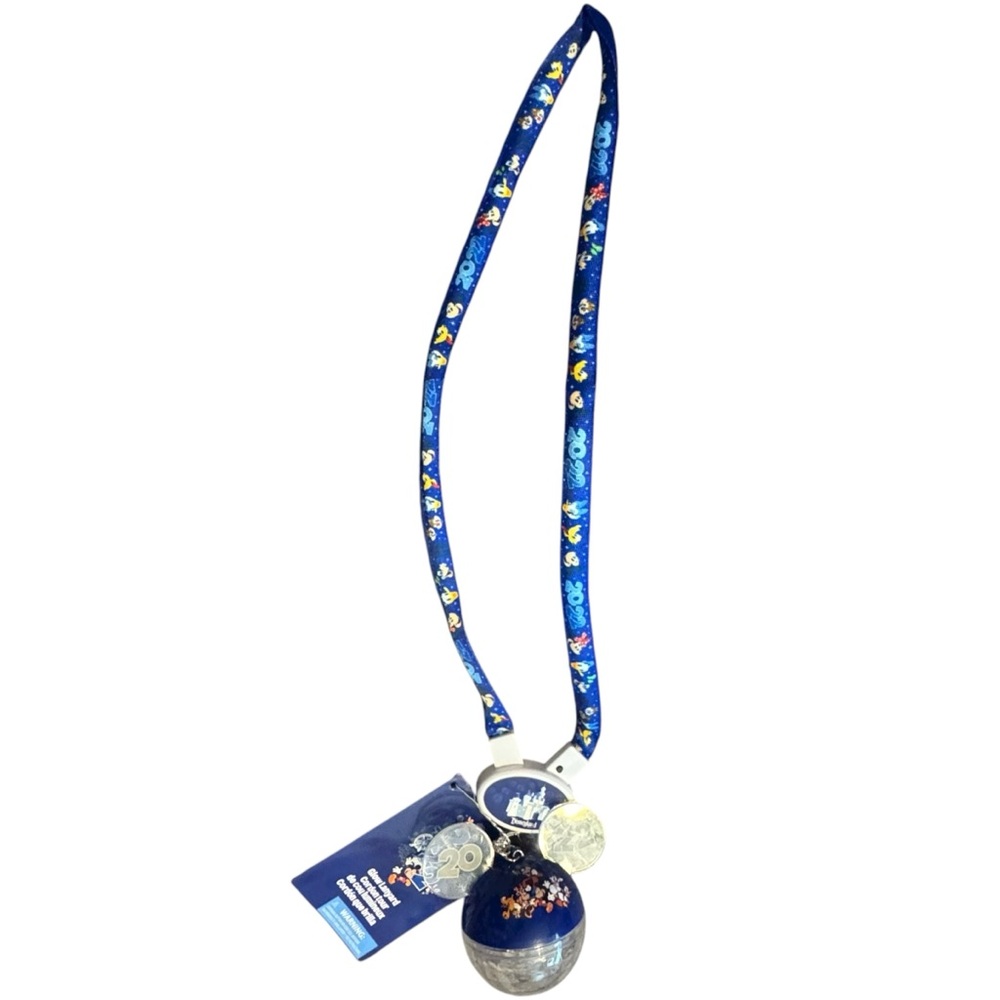 Disney Mickey Mouse Holiday Party New Years Eve 2022 Glow Key Lanyard Festive - Picture 6 of 6